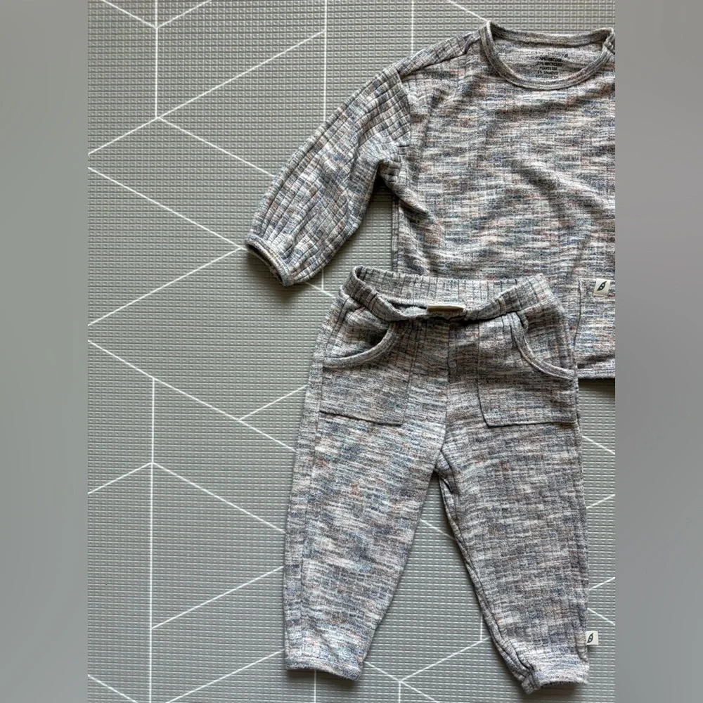 Easy peasy|Baby gender Neutral earthy Heathered Sweatshirt & Jogger Set•Lounge